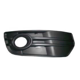 Audi Q5 2009-2012 Passenger Side Fog Light Bezel - AU1039108