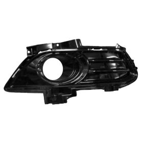 Ford Fusion 2013-2016 Front Passenger Side Fog Light Bezel - FO1039136