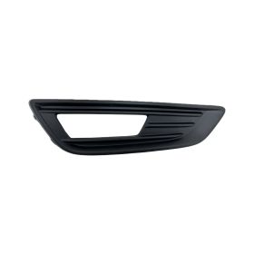Ford Focus 2015-2018 Front Passenger Side Fog Light Bezel - FO1039151
