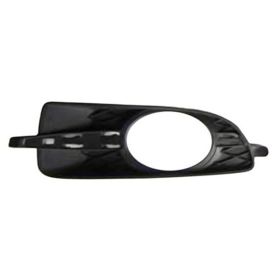 Buick Lacrosse 2010 Driver Side Front Fog Light Bezel - GM1038120