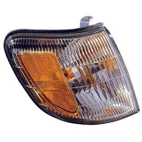 Subaru Forester 2001-2002 Passenger Side Front Parking/signal Light Assembly - SU2521103 OEM# 84101FC041
