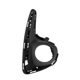 Toyota Yaris Hatchback 2018-2019 Passenger Side Fog Light Cover - TO1039222 - OEM - 814810D340