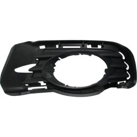 Mercedes C250 2008-2009 Front Driver Side Fog Light Bezel - MB1038189