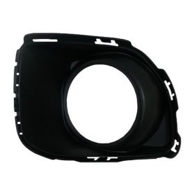 GMC Canyon 2017-2019 Front Passenger Side Fog Light Bezel - GM1039253