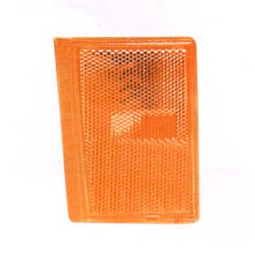 Chevrolet Blazer (fullsize) 1992-1993 Driver Side Front Lower Side Marker Light Assembly - GM2550105