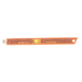 Chevrolet Malibu Classic 1997-2003 Passenger Side Front Side Marker Light Lens And Housing - GM2551171