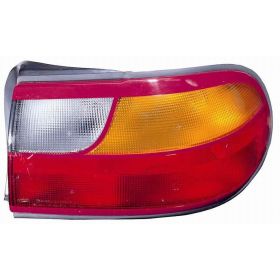 Chevrolet Malibu Classic 1997-2003 Passenger Side Tail Light Assembly - GM2801132 OEM# 15894726