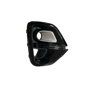 2020-2022 Kia Sportage - Front Passenger Side Fog Light Bezel - KI1039183