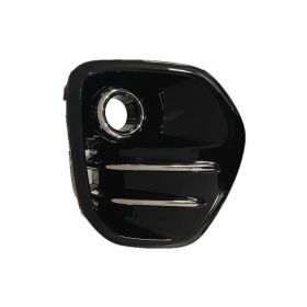 2017-2019 Kia Sportage - Front Passenger Side Fog Light Bezel - KI1039184