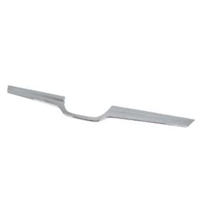 Subaru Crosstrek 2016-2017 Center Grille Molding - SU1210102