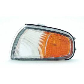 Toyota Camry 1995-1996 Driver Side Parking Light Assembly - TO2520139 OEM# 8162006020