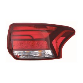 2016 Mitsubishi Outlander Tail Lamp Passenger Side HQ - OEM# 8330B006 - MI2805108-3